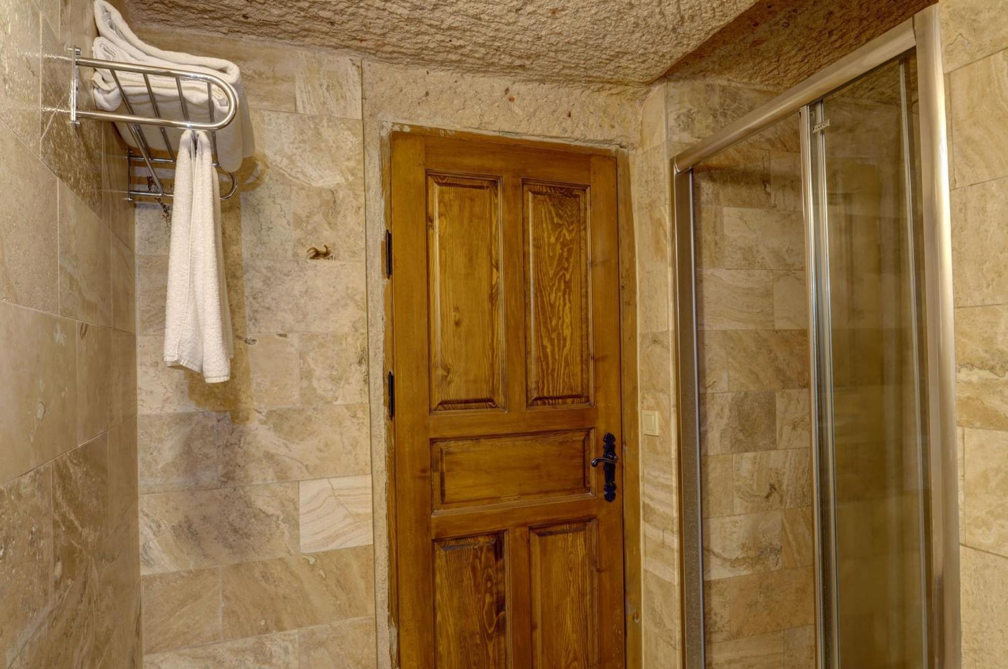 Vasil Cave Hotel Uchisar Zimmer foto